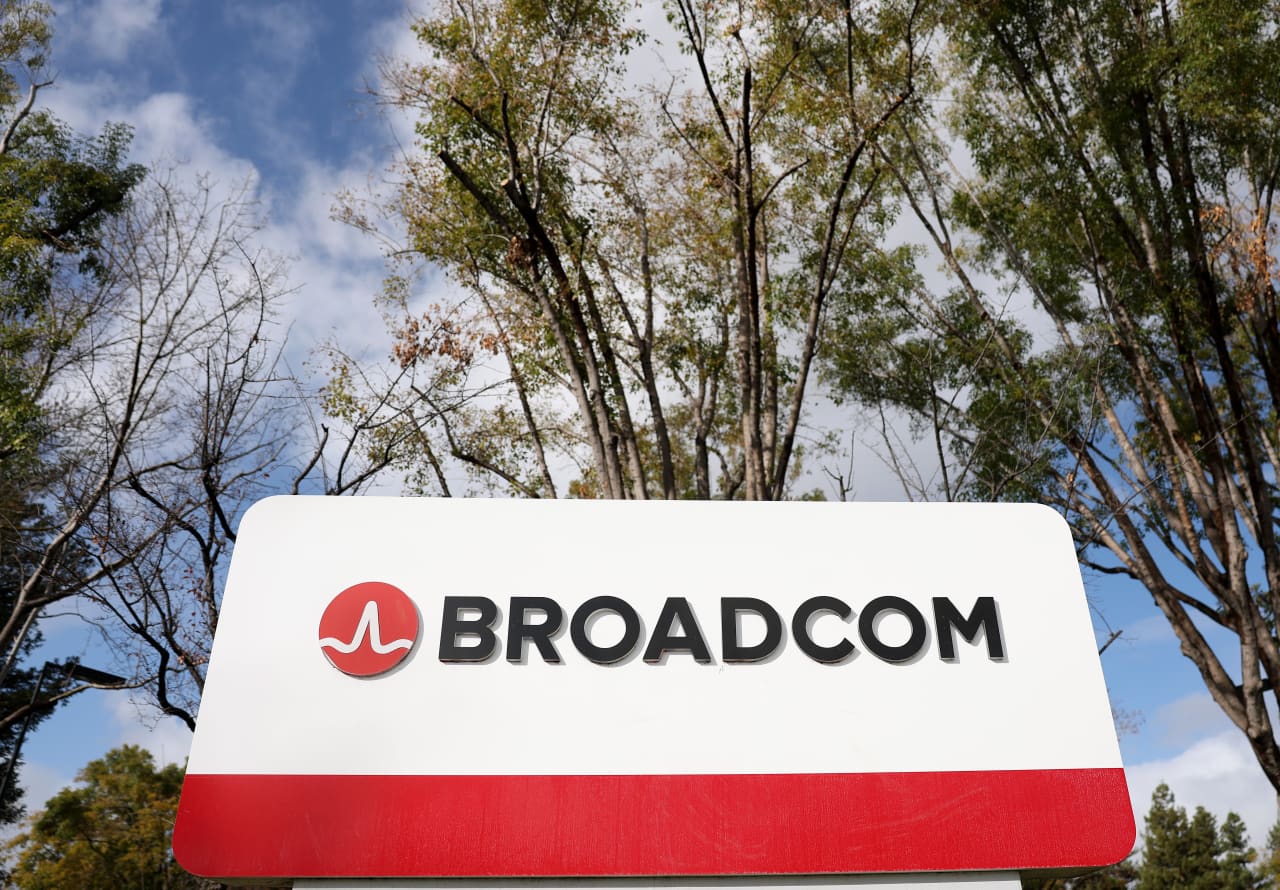 How Broadcom’s stock can surge and overcome ‘the biggest dislocation in the market’ — Hong Kong Business news