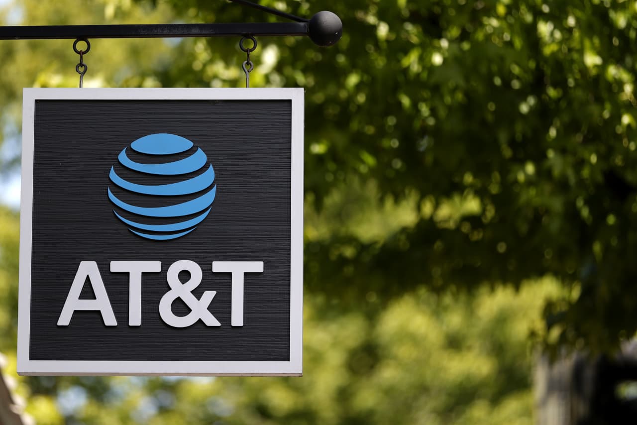 AT&T shrugs off SpaceX fears with its own large haul of new internet subscribers — MarketWatch, Hong Kong Business news