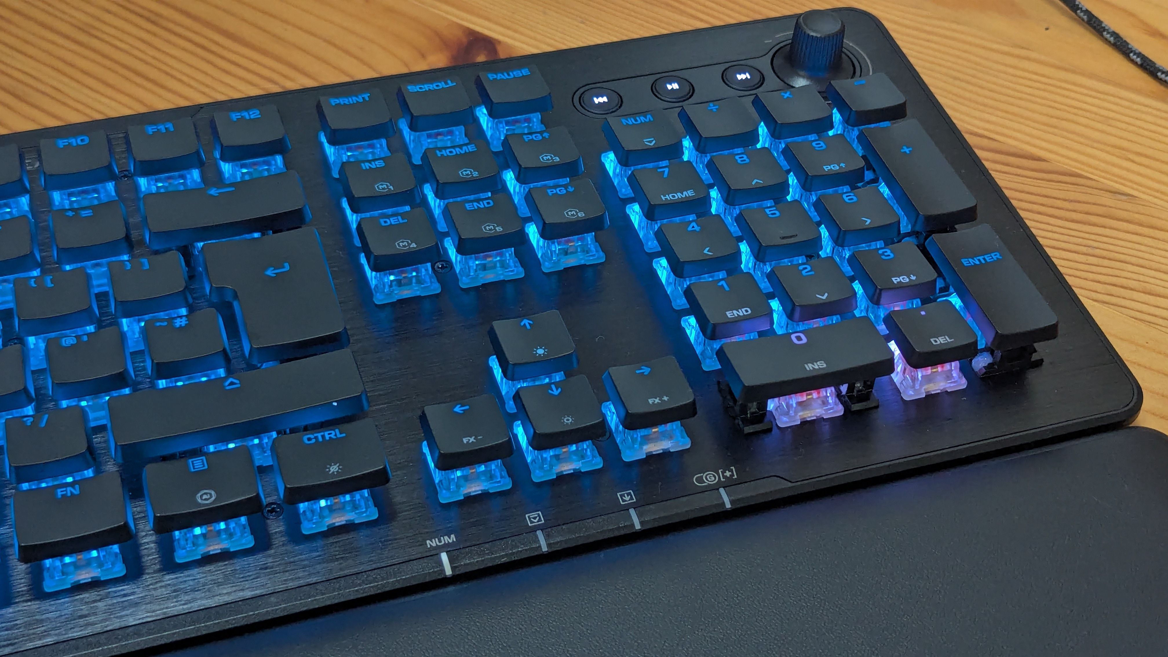 Turtle Beach Vulcan II XP Review: Clicky Compromise — Wired, Hong Kong Technology news
